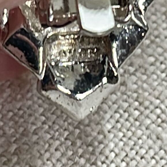 Vintage Nina Ricci Avon collab clip earrings enamel rhinestones - Picture 4 of 6